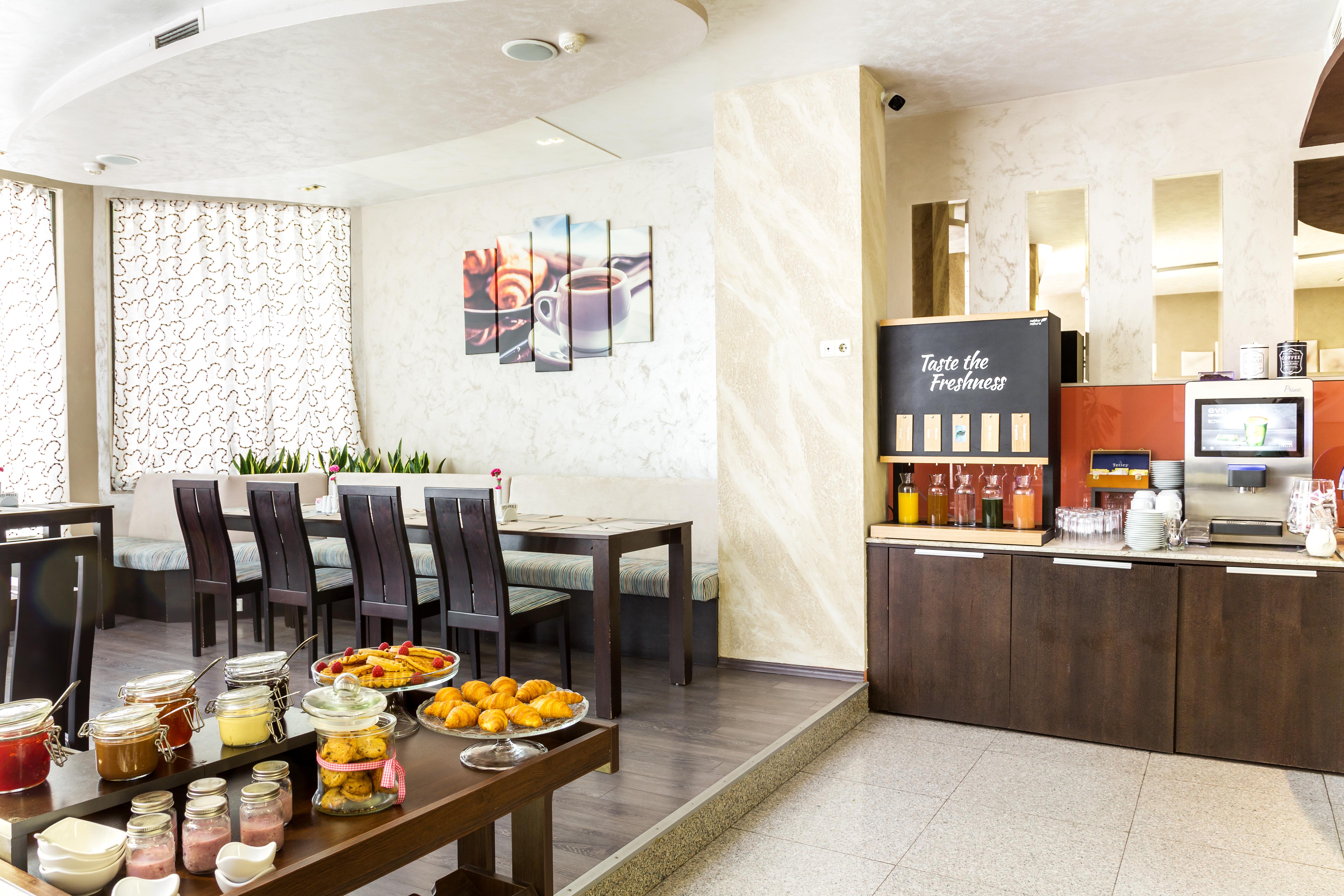Avenue By Hmg-free Parking-free Wi-fi Hotel