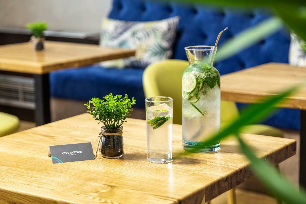 Hotel Avenue By Hmg-free Parking-free Wi-fi